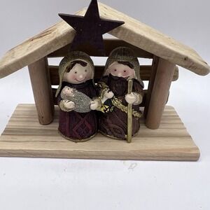 Wood Nativity 2017 Promise Of Christmas Holy Family Jesus Joseph Mary 4.5x5.75"